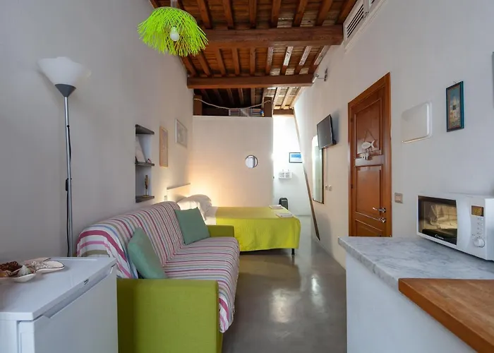 Apartman Ludovica - Backpackers House Vernazza